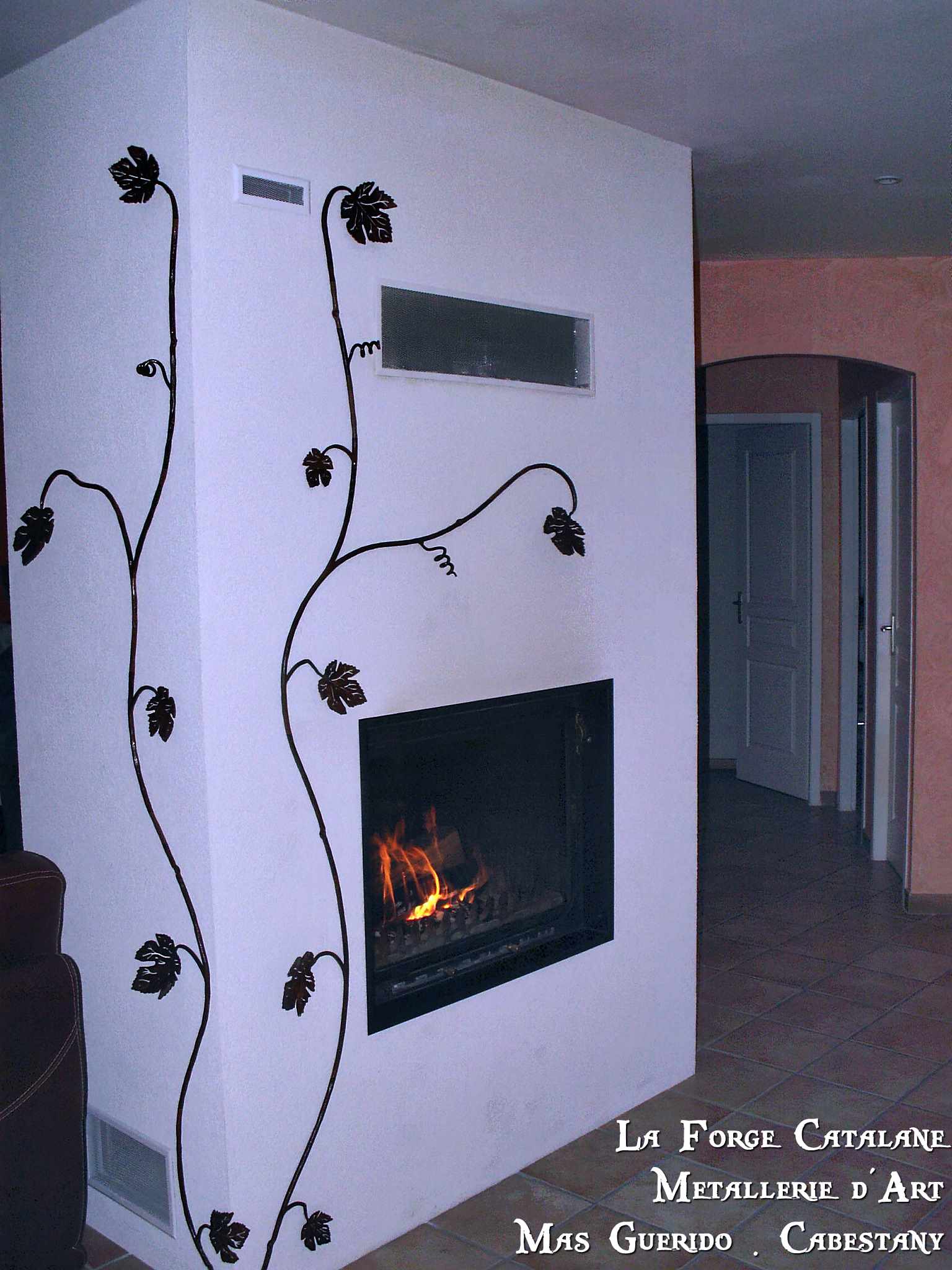 deco feuilles de vignes  forge catalane.jpg